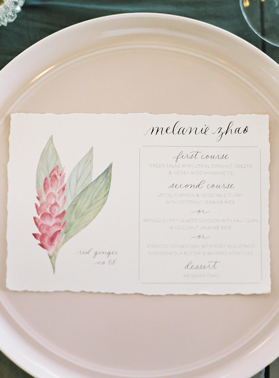 Vintage botanical wedding at Puakea Ranch in Hawaii Inspiration