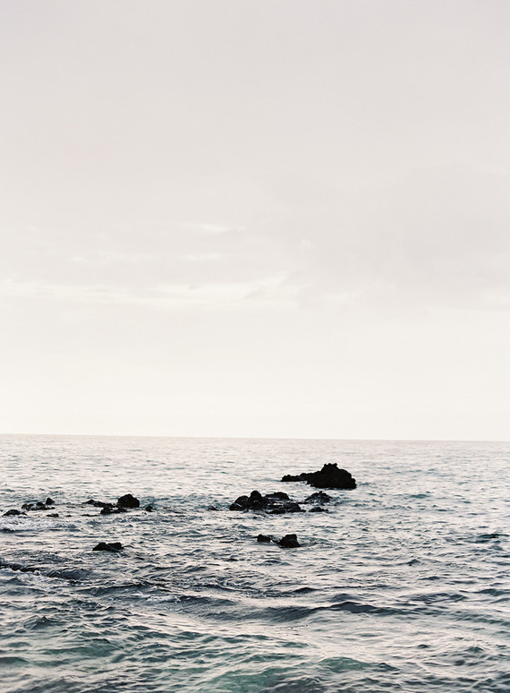 Vintage botanical wedding at Puakea Ranch in Hawaii
