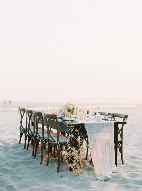 pastel seaside wedding inspiration on the Oregon Coast