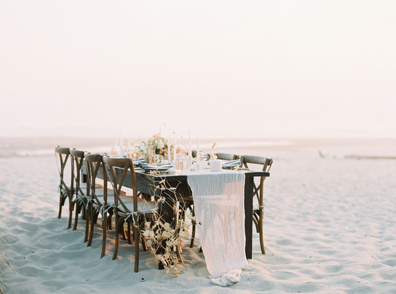 pastel seaside wedding inspiration on the Oregon Coast
