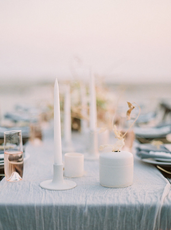 pastel seaside wedding inspiration on the Oregon Coast
