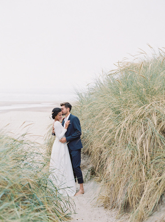 pastel seaside wedding inspiration on the Oregon Coast