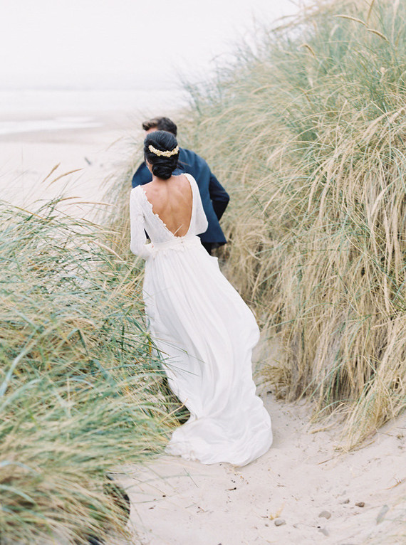 pastel seaside wedding inspiration on the Oregon Coast