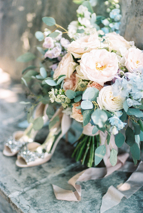 Pastel bouquet | Romantic Montenegro elopement on 100 Layer Cake Inspiration