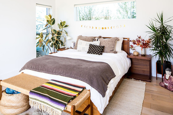 Cozy master bedroom for fall with Coyuchi on 100 Layer Cake