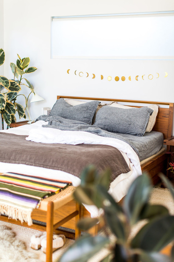 Cozy master bedroom for fall with Coyuchi on 100 Layer Cake