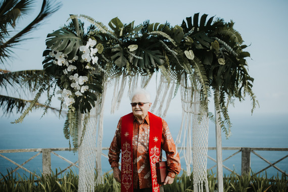 Classic modern Bali wedding at Khayangan Estate