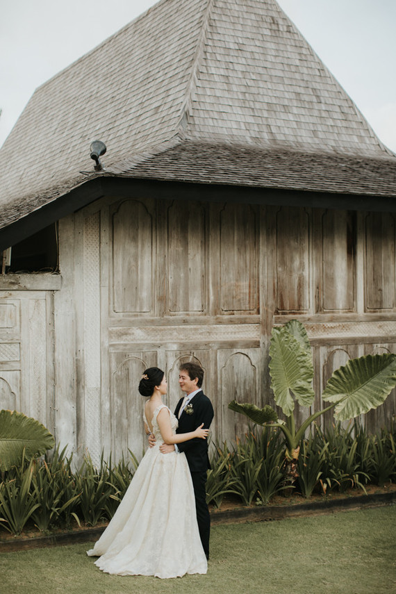 Classic modern Bali wedding at Khayangan Estate