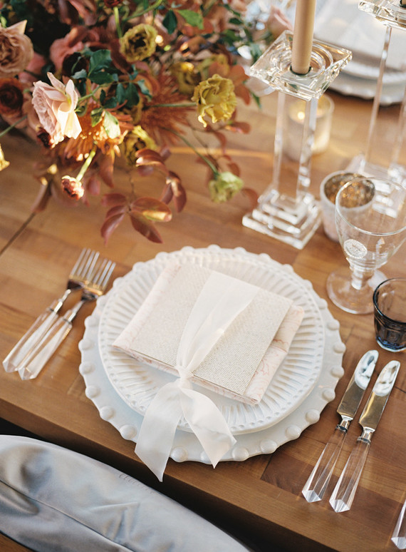 Fall dinner party ideas from The Wedding Artists Collective Inspiration