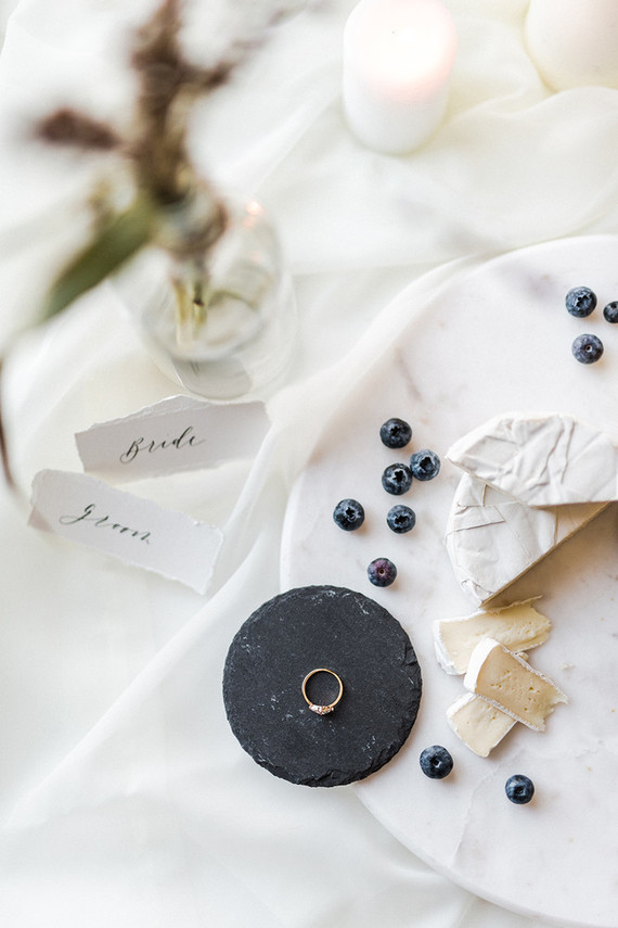 Organic minimal bridal inspiration