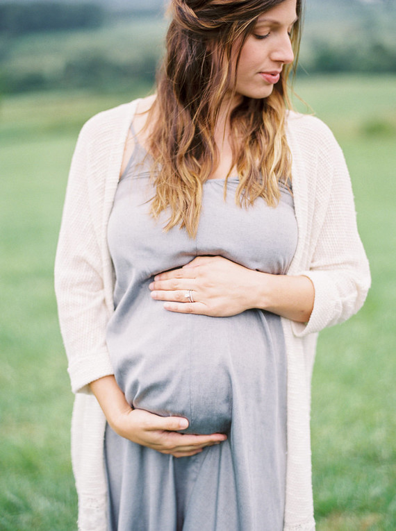 Pippin Hill Farm maternity photos