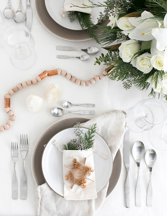 Natural scandi-inspired holiday place setting with Teleflora on 100 Layer Cake