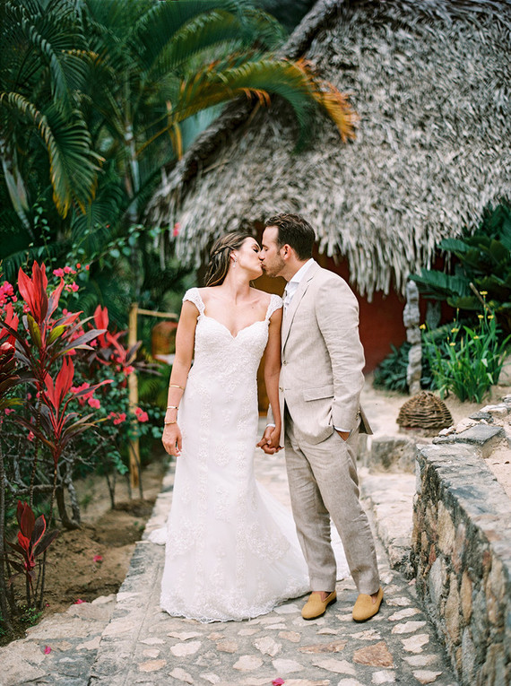 Guide to getting married in Sayulita Mexico