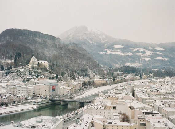 Elegant snowy Christmas wedding in Salzburg Austria on 100 Layer Cake Inspiration