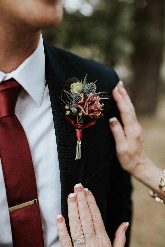 Intimate fall camp wedding at Mount Laguna in San Diego