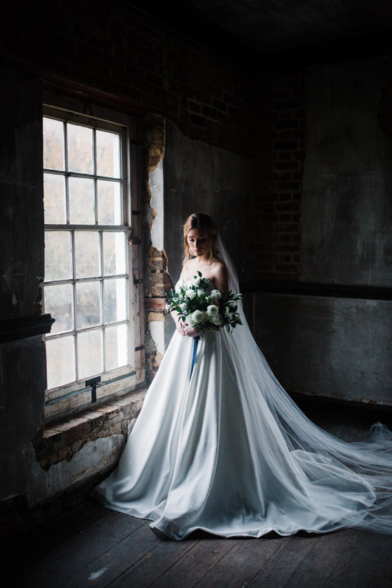 Elegant winter garden wedding ideas in Virginia