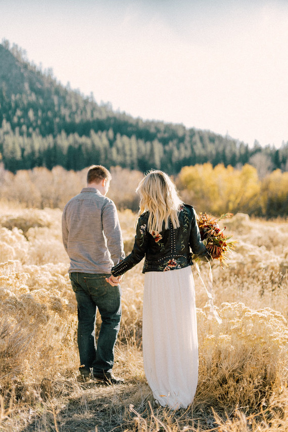 Fall, golden hour engagement photos in Nevada