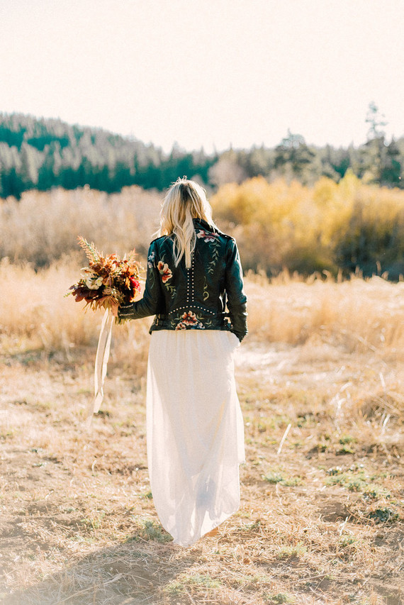 Fall, golden hour engagement photos in Nevada