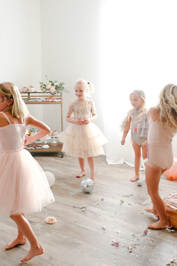 Girly, sparkly NYE party for kids with Beijos Events on 100 Layer Cakelet