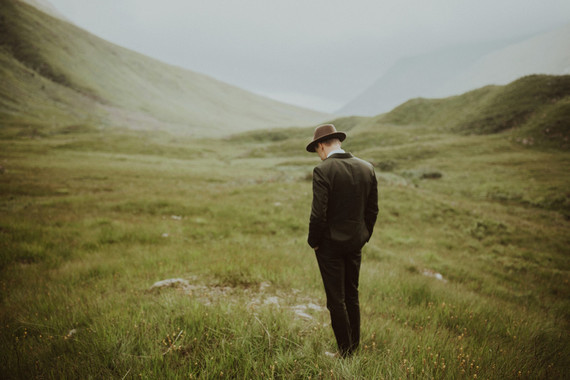 Charming indie Scottish Isle wedding
