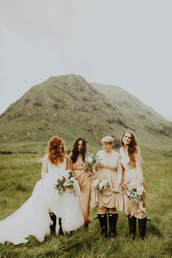 Charming indie Scottish Isle wedding