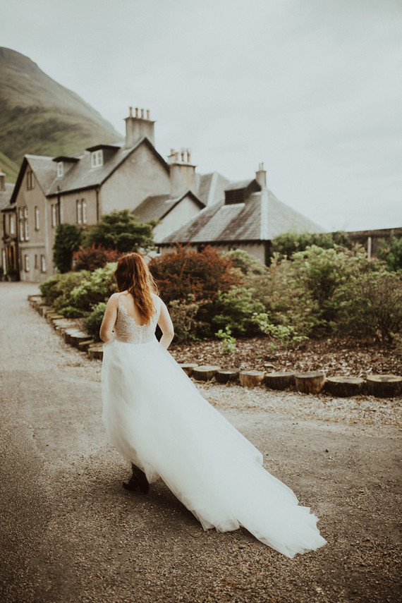 Charming indie Scottish Isle wedding