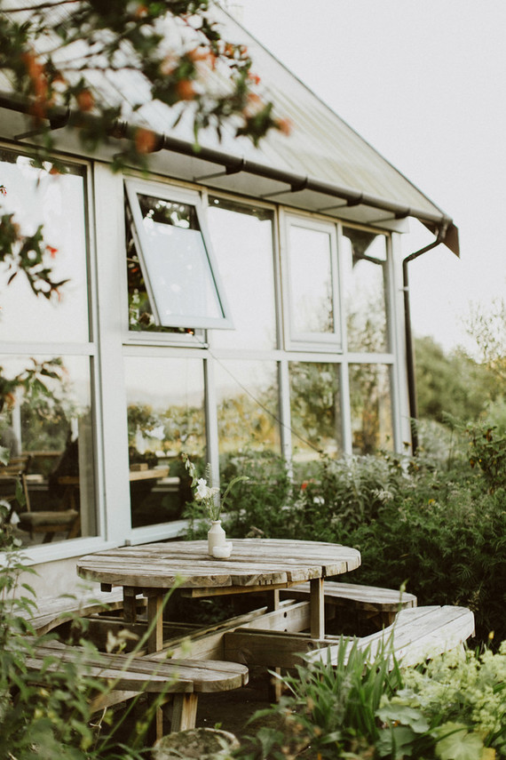 Charming indie Scottish Isle wedding