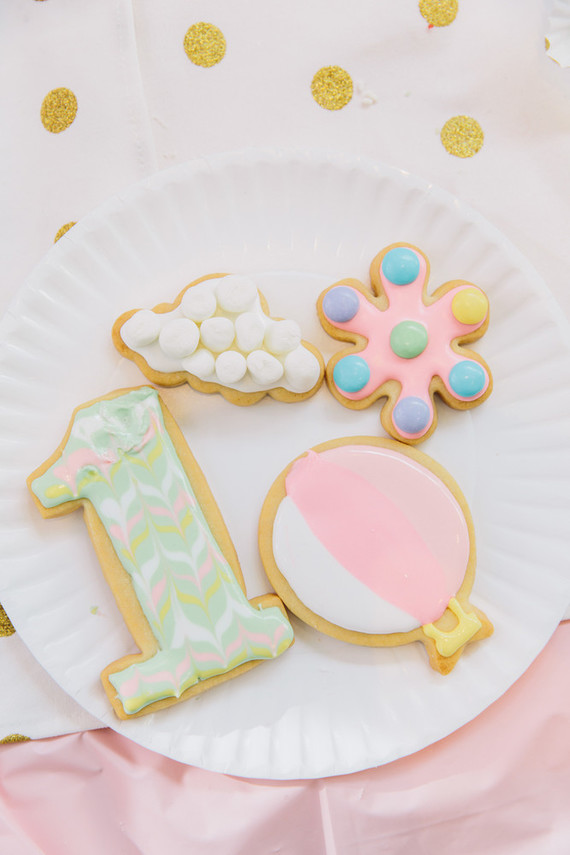 Pink hot air balloon 1st birthday party