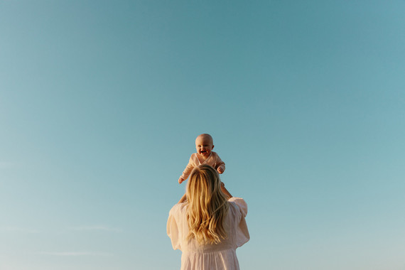golden hour family photos in Playa Del Rey by Nicki Sebastian