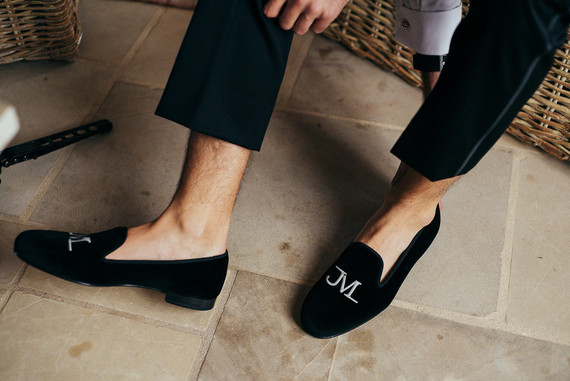 Elegant black and white wedding at Sunstone Winery