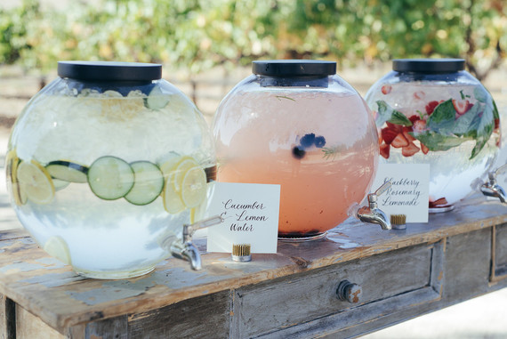 Elegant black and white wedding at Sunstone Winery