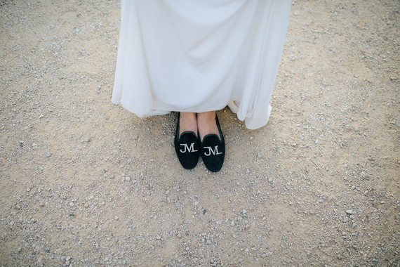 Elegant black and white wedding at Sunstone Winery
