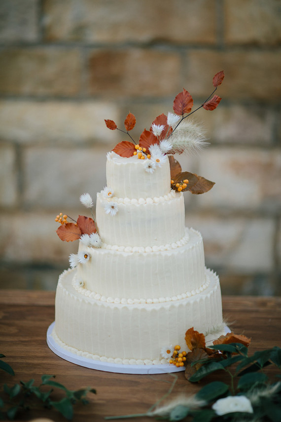 Elegant black and white wedding at Sunstone Winery