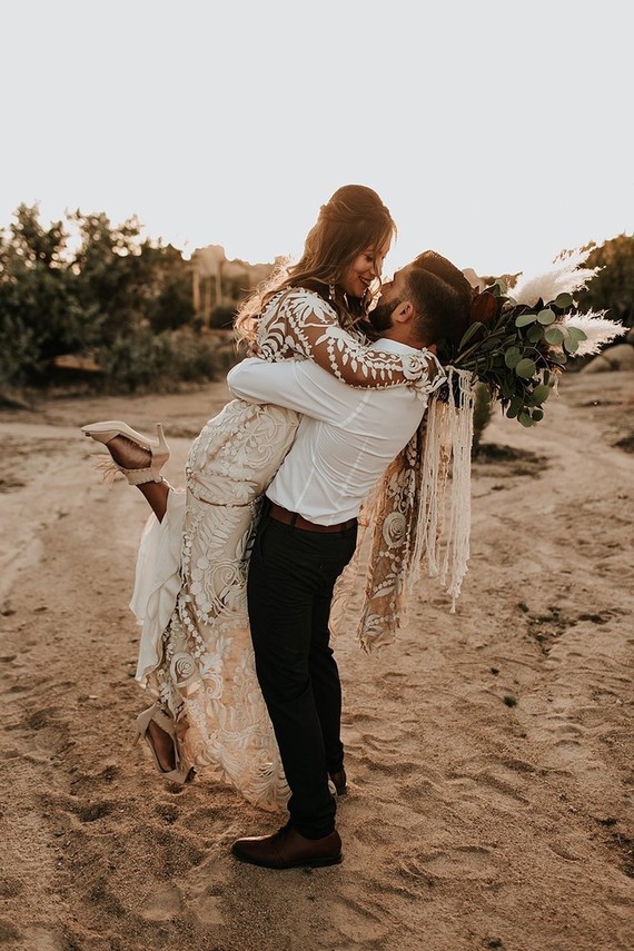 Bohemian road trip elopement ideas in Joshua Tree
