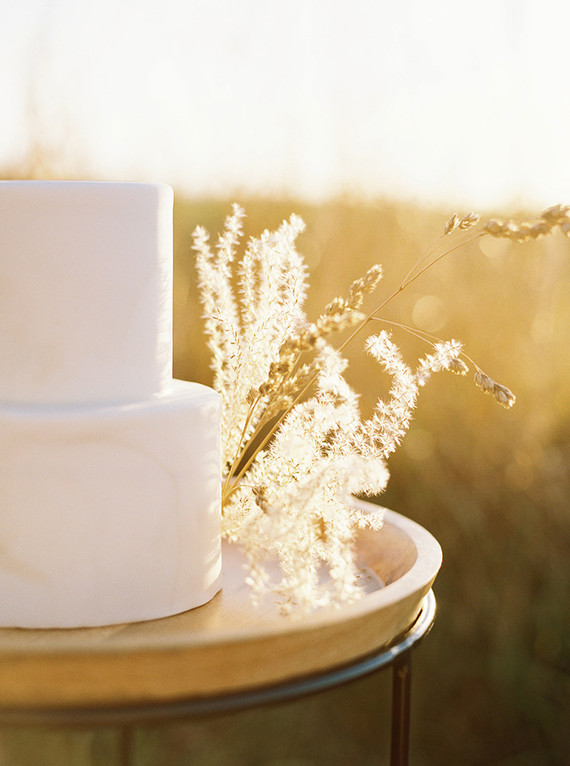 Golden hour late summer farmhouse wedding inspiration