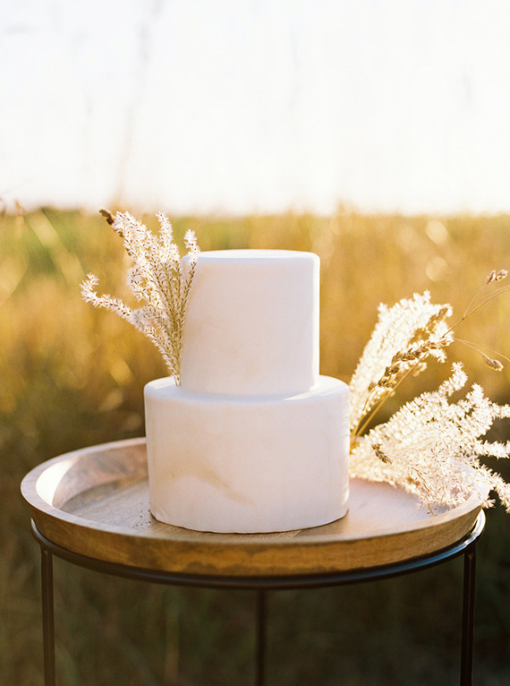 Golden hour late summer farmhouse wedding inspiration