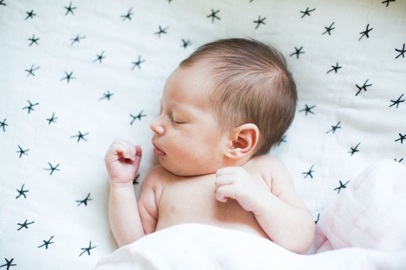 Casual Echo Park newborn photos by Amanda Gallant