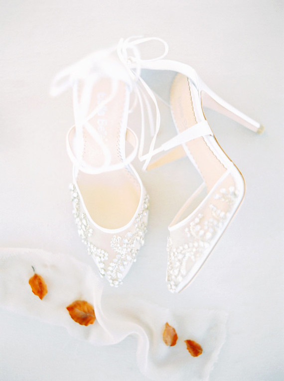 lace bridal shoes