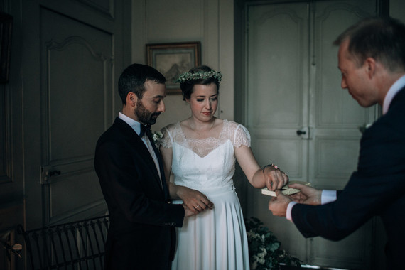 Intimate winter wedding at Chateau de Montplaisant in France