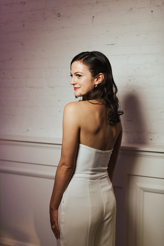 Modern winter Chicago wedding at the Chicago Athletic Association