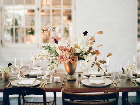 Feminine neutral wedding ideas at Foxfire Mountain House in the Catskills