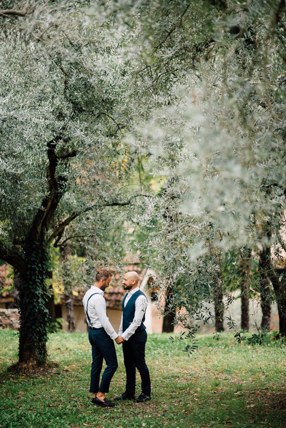 Winter same sex elopement in Veneto Italy