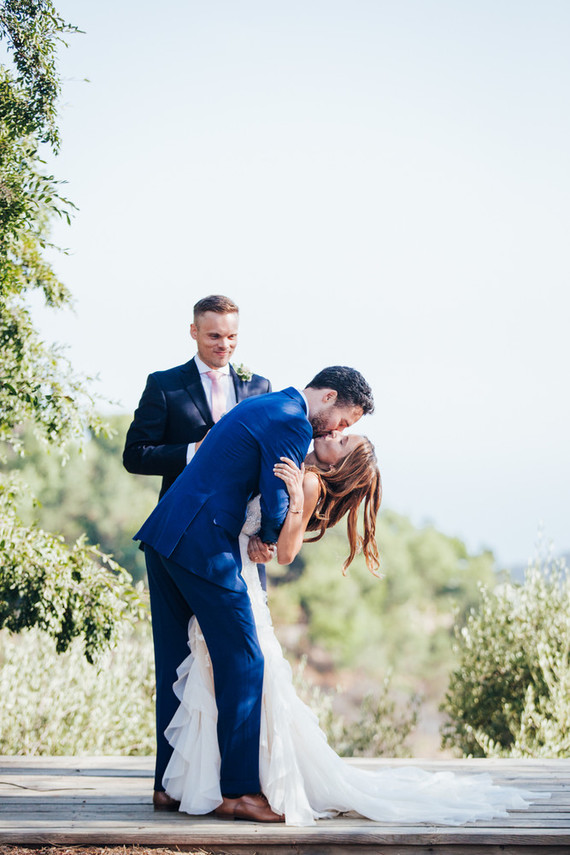 Stylish Malibu wedding on 100 Layer Cake Inspiration