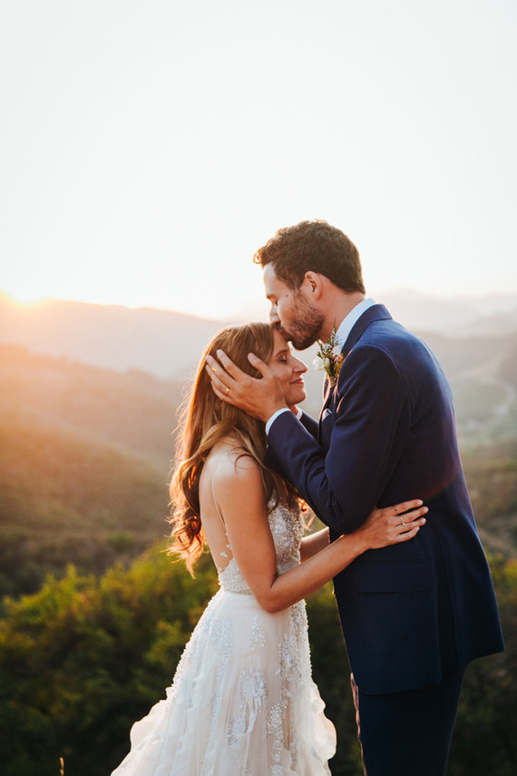 Stylish Malibu wedding on 100 Layer Cake Inspiration