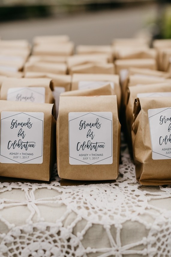 Modern tropical wedding at the San Diego Botanic Garden