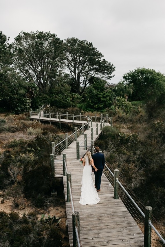 Modern tropical wedding at the San Diego Botanic Garden