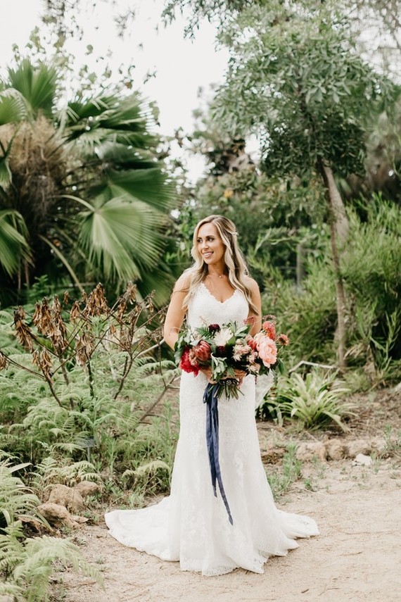 Modern tropical wedding at the San Diego Botanic Garden