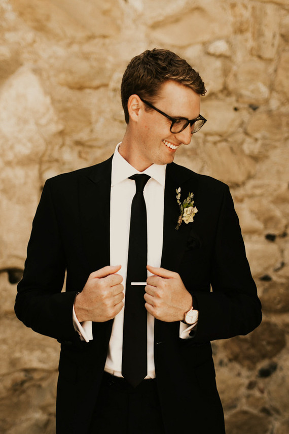 Spanish-Inspired foodie wedding at Serra Plaza in San Juan Capistrano