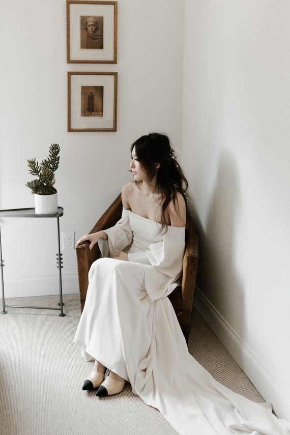 Off shoulder wedding dress