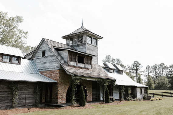 Moody modern wedding at Cherry Hollow Farms in Atlanta